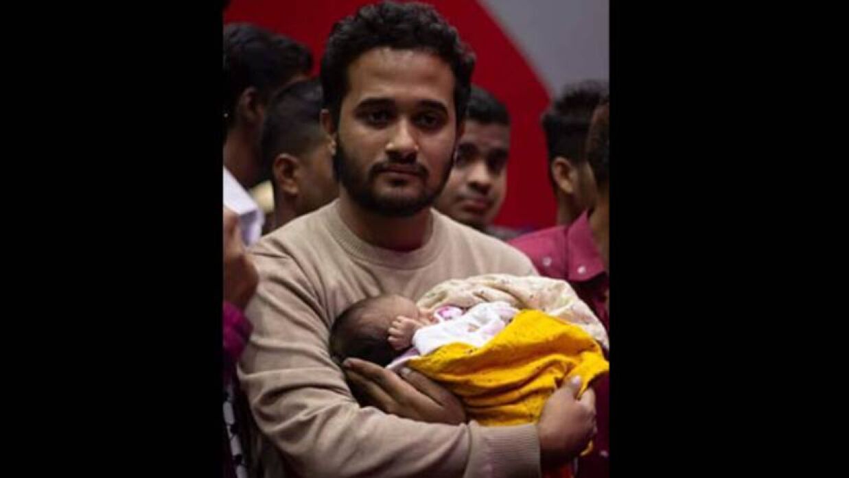 আন্দোলনে নিহত রনির ১৯ দিন বয়সী কন্যাকে নিয়ে অনুভূতি জানালেন মীর স্নিগ্ধ